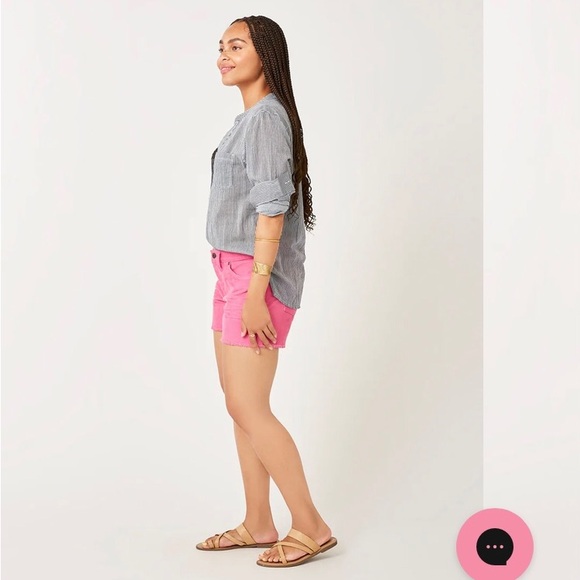 Carve Designs Oahu 4” inseam corduroy shorts in fuchsia - Picture 2 of 12